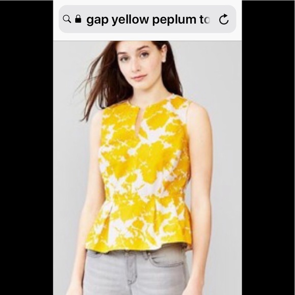 GAP Tops - Gap yellow peplum top